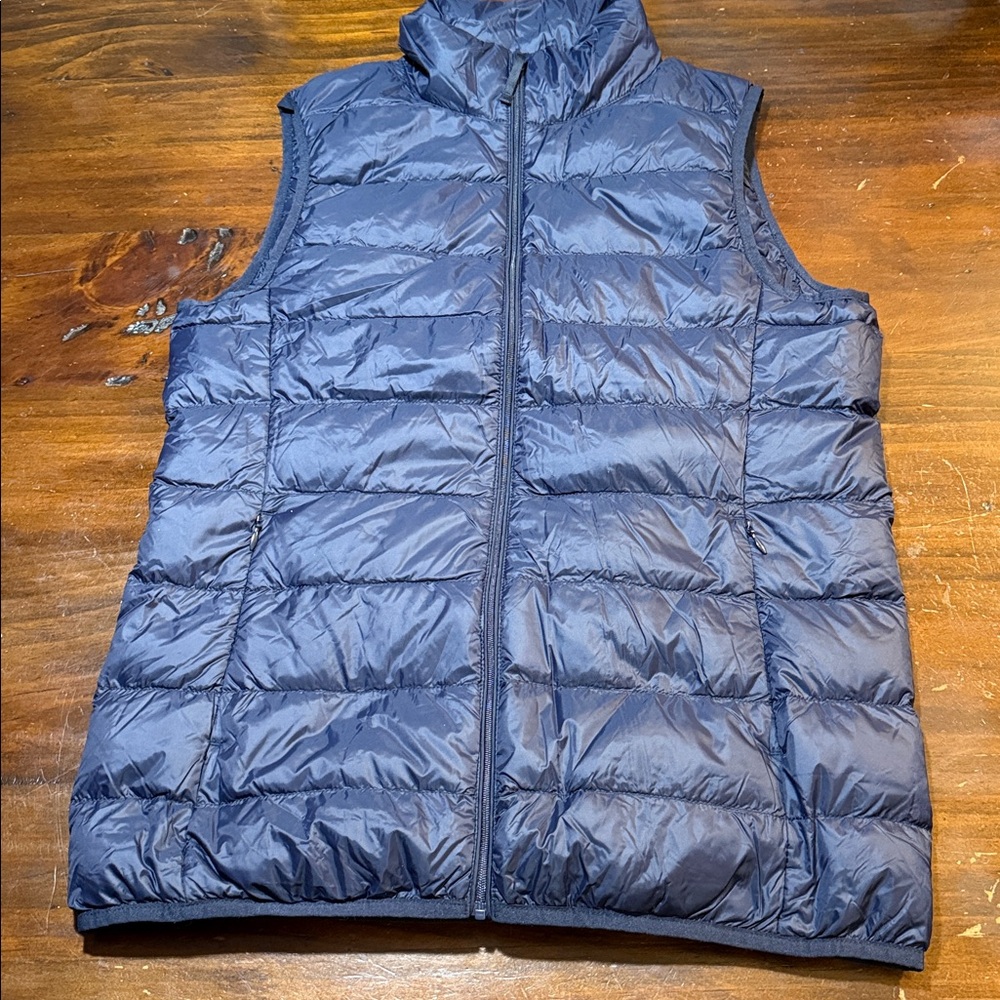 Nwt Quince Lightweight Down Packable Puffer Vest - image 5